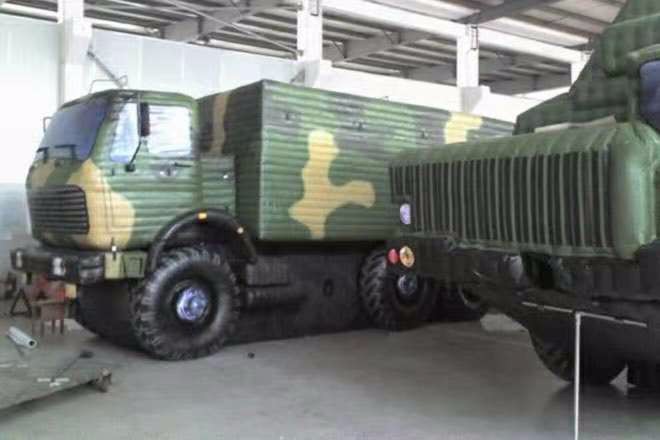 桥西大型军事车